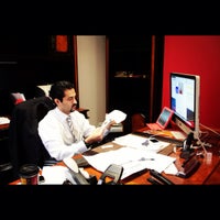 รูปภาพถ่ายที่ The Hadi Law Firm โดย Husein H. เมื่อ 9/28/2012