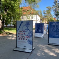 Photo taken at Divadlo Na Jezerce by Radezim on 5/19/2022