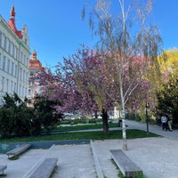 Das Foto wurde bei Vysoká škola finanční a správní (VŠFS) von Radezim am 4/23/2022 aufgenommen