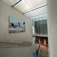 Foto diambil di LENTOS Kunstmuseum oleh Radezim pada 8/16/2022