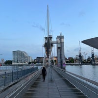 Photo taken at Royal Victoria Dock Footbridge by Radezim on 9/29/2023