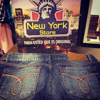 Das Foto wurde bei New York Store Shopping Vendome von hassan b. am 5/9/2013 aufgenommen