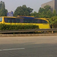 Review Gerbang Tol Jati Asih 1