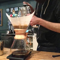 รูปภาพถ่ายที่ The Wormhole Coffee โดย Ryan B. เมื่อ 12/27/2012