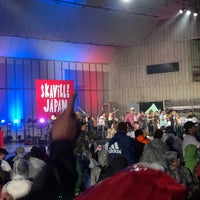 Photo taken at Hibiya Open-Air Concert Hall by yma_0209 on 9/29/2018