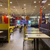 Photo taken at McDonald&amp;#39;s by Shnur on 12/29/2021