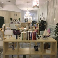 Foto tirada no(a) Shabby Chic Café por Rayda em 9/29/2016