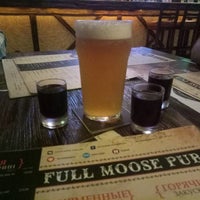 Foto tirada no(a) Full Moose Pub por Veronica M. em 8/5/2016