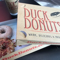 1/5/2018 tarihinde Ginny S.ziyaretçi tarafından Duck Donuts'de çekilen fotoğraf