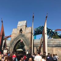 Photo taken at Dragon Challenge by Ginny S. on 3/18/2017