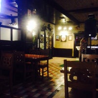 4/22/2016 tarihinde Oksana P.ziyaretçi tarafından Barry Barr&amp;#39;s Irish Pub &amp;amp; Bar'de çekilen fotoğraf