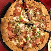 Foto tomada en DoubleDave&amp;#39;s Pizzaworks  por iRide Customs w. el 9/20/2012