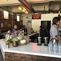 6/2/2018 tarihinde Jeanne A.ziyaretçi tarafından Black Eye Coffee Shop'de çekilen fotoğraf