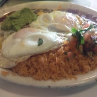 Photo taken at El Tarasco Mexican Food by Christoph W. on 2/8/2017
