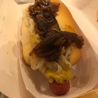 Photo taken at Frankies Dogs On The Go by Johan S. on 10/1/2018