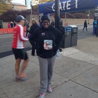 Photo taken at Hot Chocolate 5k/15k by Dione D. on 11/3/2013