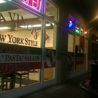 10/9/2012 tarihinde Kenneth M.ziyaretçi tarafından DaVinci&amp;#39;s Pizzeria and Restaurant'de çekilen fotoğraf