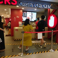 Photo taken at 4Fingers Crispy Chicken by Ridzuwati I. on 11/15/2020
