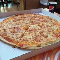 Foto diambil di Mr. Pizza oleh Matheus P. pada 6/14/2015