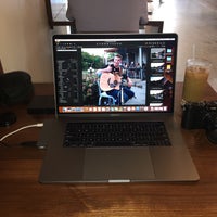 8/20/2017 tarihinde Chrisziyaretçi tarafından Pinewood Coffee Bar'de çekilen fotoğraf