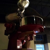 1/10/2014 tarihinde Chrisziyaretçi tarafından Scooter&amp;#39;s Coffee'de çekilen fotoğraf