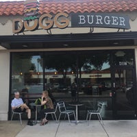 Foto tomada en Dugg Burger  por Chris el 7/15/2016