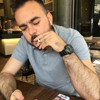 6/3/2019にTufan ÖzyamakがTarihi Çinili Fırın Börekçisi Göktürkで撮った写真