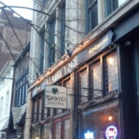 Foto tirada no(a) Maewyn&amp;#39;s Irish Pub &amp;amp; Restaurant por David A. H. em 12/8/2012
