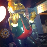 Foto diambil di Ceilis Irish Pub and Restaurant oleh Anthony M. pada 12/11/2012