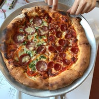 7/9/2017にDenise I.がPauline&amp;#39;s Pizza &amp;amp; Wine Barで撮った写真