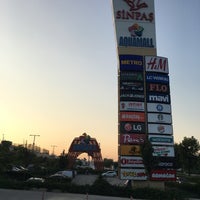 Das Foto wurde bei Aqua Mall von Bulut Yalcin M. am 8/16/2022 aufgenommen