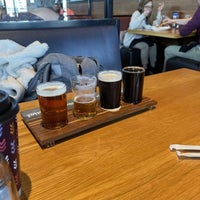 Photo taken at BJ&#39;s Restaurant &amp; Brewhouse by Tom R. on 3/4/2022