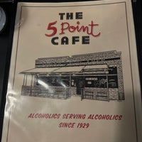 Foto scattata a The 5 Point Cafe da Devender K. il 5/2/2023