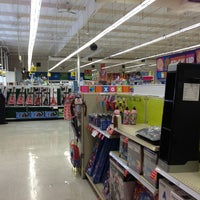 Photo taken at Toys&quot;R&quot;Us by iIB  iIE  iIR  iIN on 1/27/2013