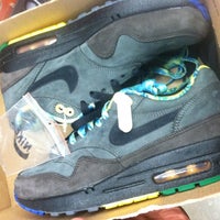 the loop nike clearance store