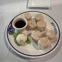 Photo taken at Samurai Japanese Restaurant by Laura F. on 4/17/2024