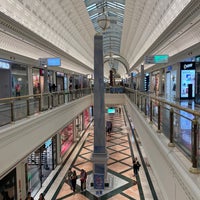 Foto tomada en Centro Comercial Gran Vía 2  por Vincent M. el 10/19/2022