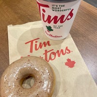 Photo taken at Tim Hortons by Vincent M. on 11/12/2021