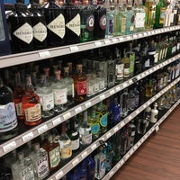 12/18/2017에 JD S.님이 Redstone Liquors에서 찍은 사진