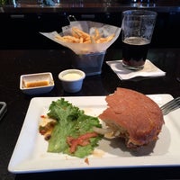 Photo prise au Five Star Burger par 🌎 JcB 🌎 le12/31/2014