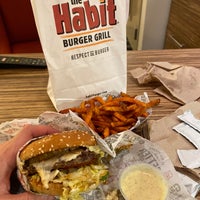 Photo taken at The Habit Burger Grill by Toren S. on 8/25/2021