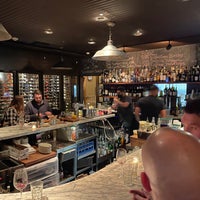 Foto scattata a Barcelona Wine Bar Restaurant da Justin G. il 3/22/2022
