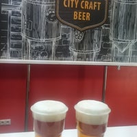 Photo taken at БИРШОБ &amp; БАР City Craft Beer by Юрий И. on 3/3/2016