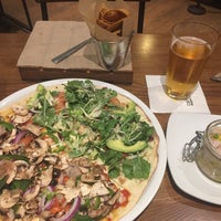 Photo taken at California Pizza Kitchen by Rocío G. on 2/21/2018