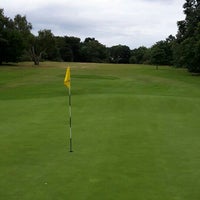 Photo taken at Wimbledon Common Golf Club by Magnus R. on 7/26/2016