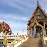 Photo taken at Wat Banraicharernphol by Yuttana Y. on 7/18/2016