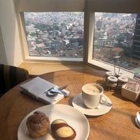 Photo taken at Grand Club Lounge by Kyung yeon Kylie K. on 8/29/2019