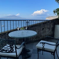 8/29/2021 tarihinde Jason B.ziyaretçi tarafından Hotel Bellevue Syrene'de çekilen fotoğraf