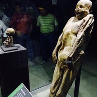 Das Foto wurde bei Museo de las Momias de Guanajuato von Sara C. am 3/22/2015 aufgenommen