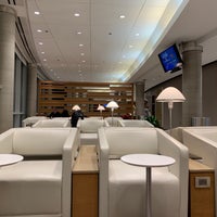 Photo taken at American Airlines Admirals Club by Rich D. on 1/6/2019